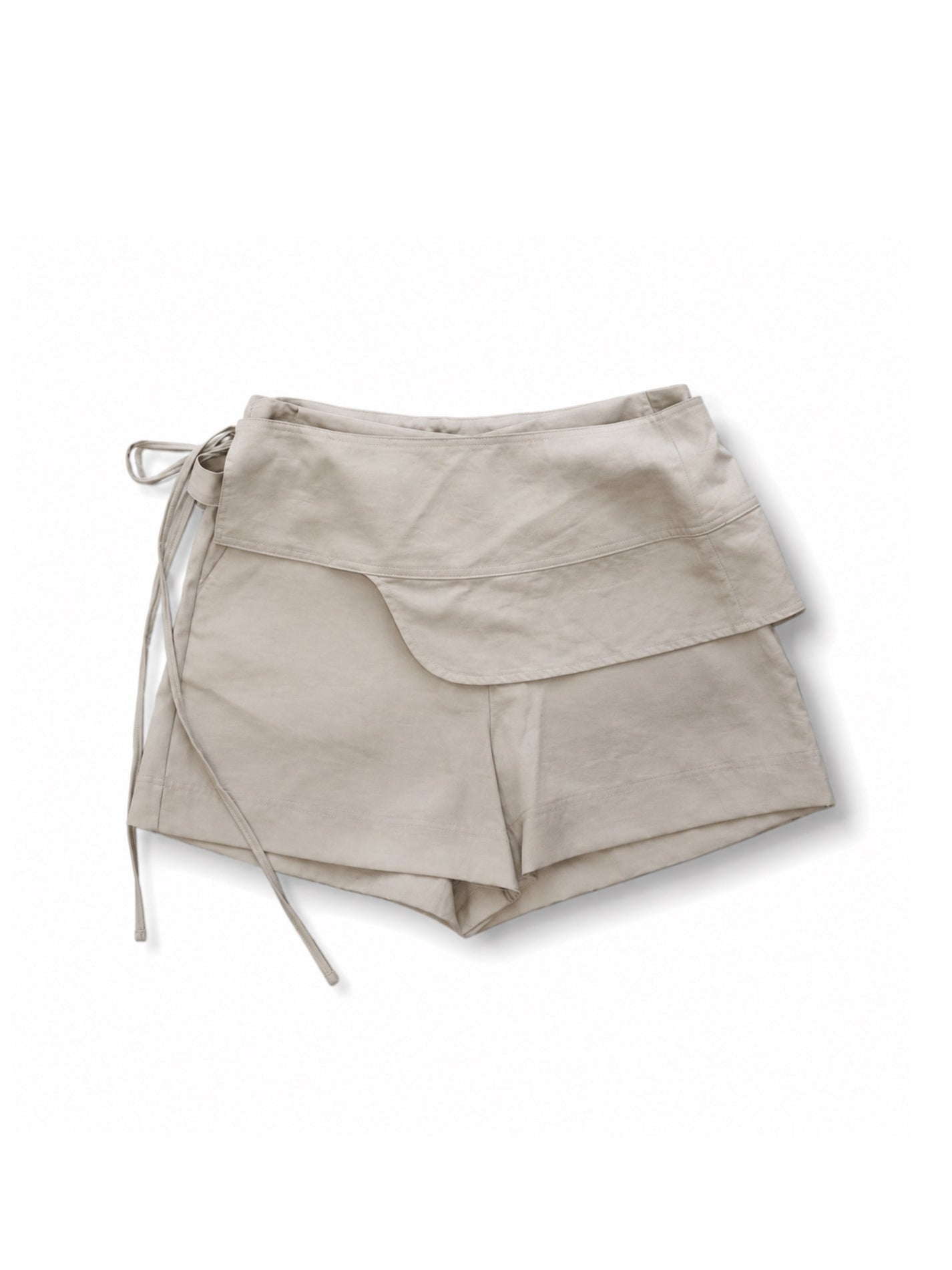 belted panel mini pants
